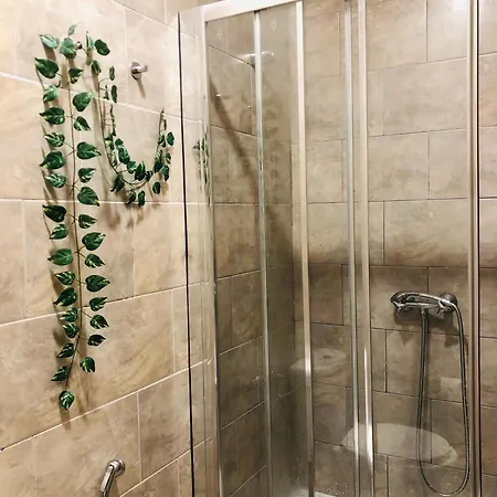 Gasthof Quarto Com Vista Do Rio Tejo Lissabon